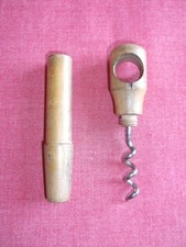 ancien tire bouchon  de voyage en bois