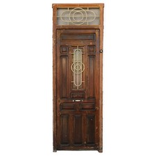 Porte d'entrée ancienne en