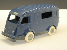 vrai CIJ 3/63 -  RENAULT 1000 KG CAR DE POLICE en boite d'origine- ETAT NEUF A,c