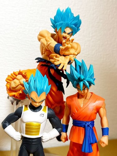 Lot figurines dragon ball - de,