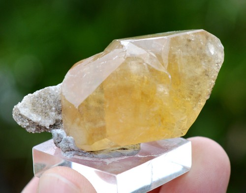 Calcite grams - calcite,