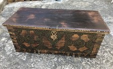 Ancien coffre de Zanzibar en