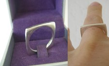 original / bague carré TAILLE