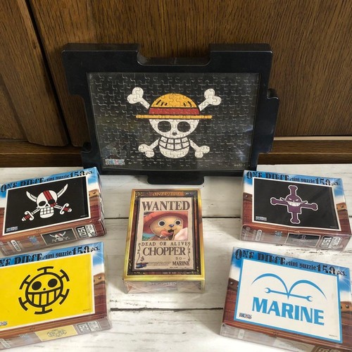 One piece mini puzzle - piece,